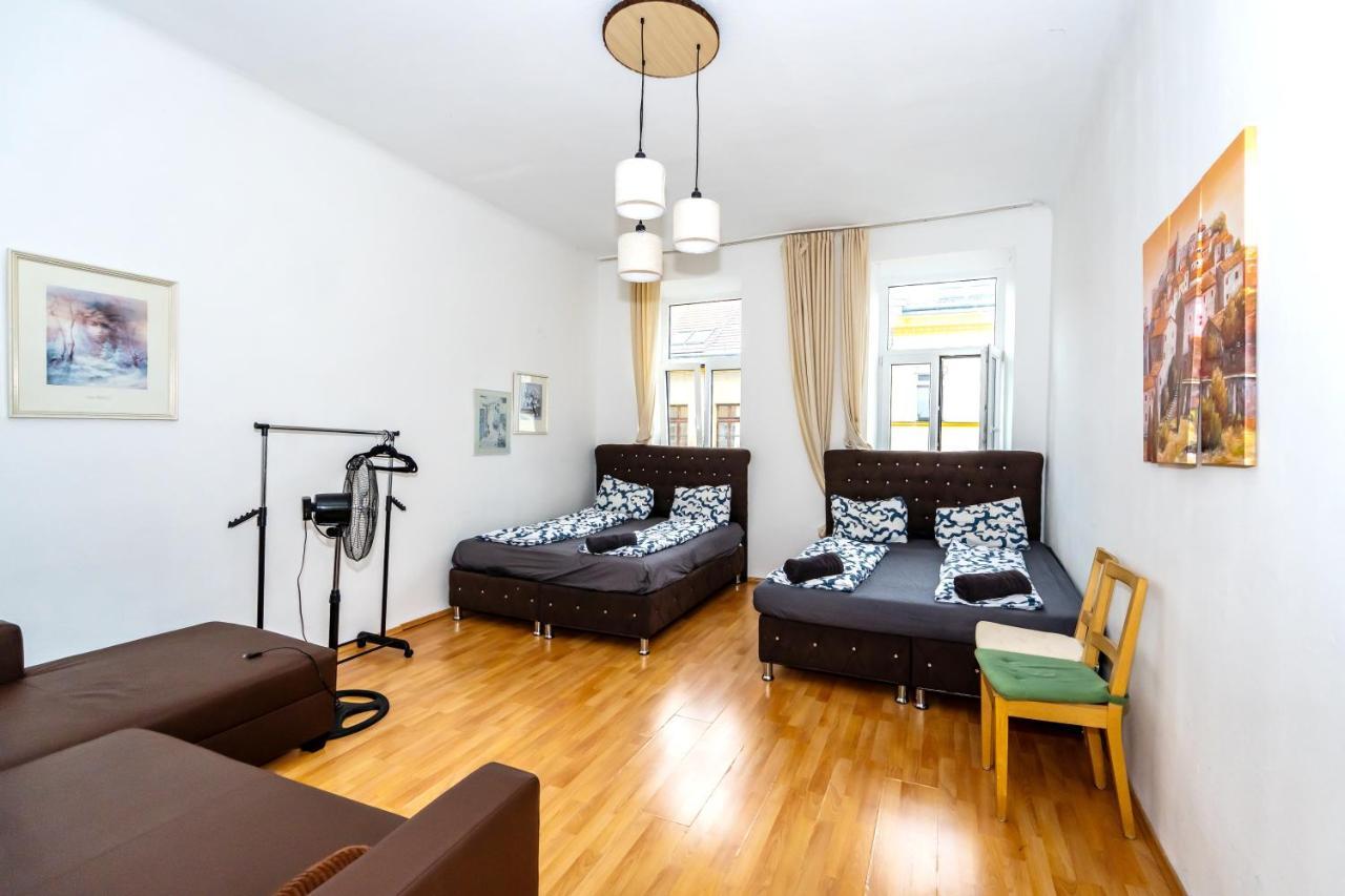 Family Rooms 7 Minutes To Schonbrunn Palace