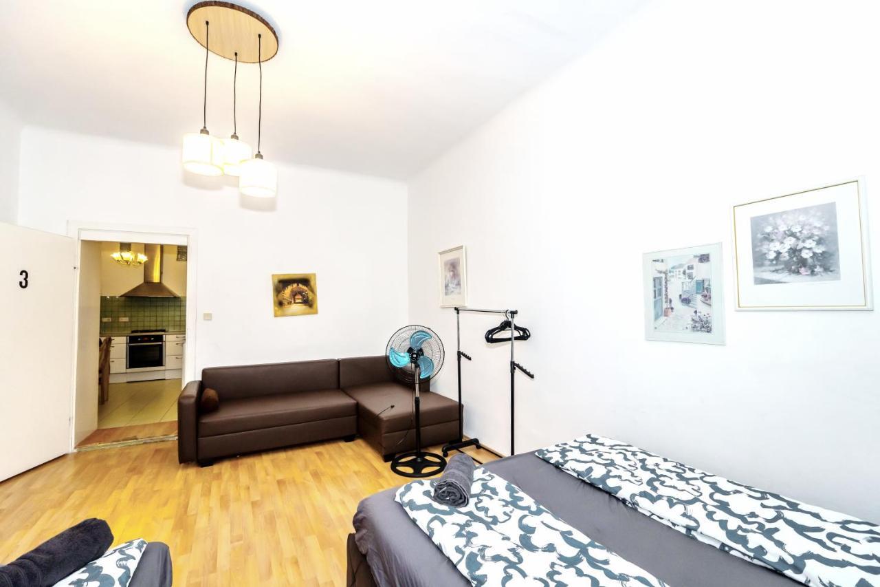 Family Rooms 7 Minutes To Schonbrunn Palace