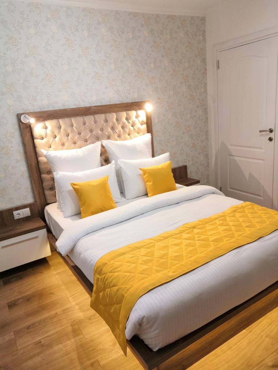 Onyx Utopia Aparthotel