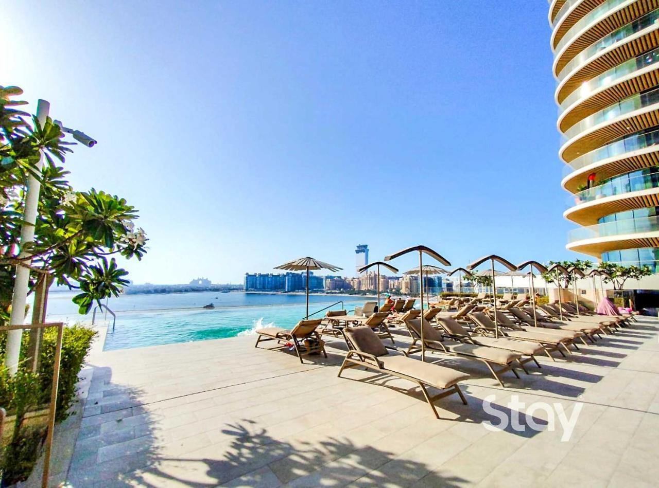 Palm View 1br with Private Beach Emaar Beachfront