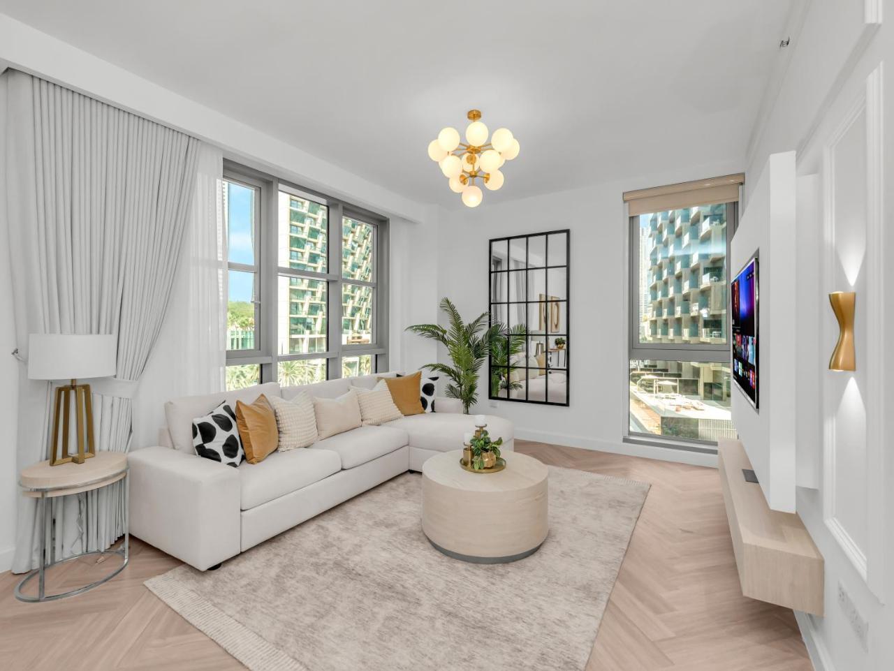 Kensington 2br at Standpoint Opera Downtown!