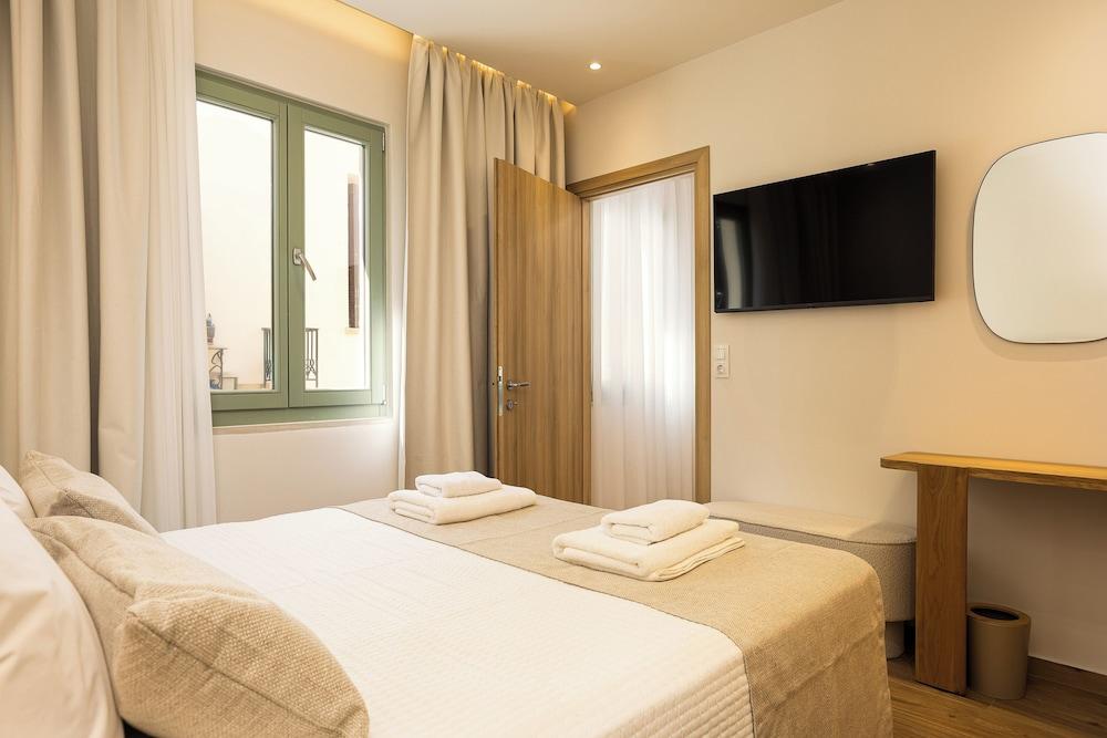 Cf Elegant Old Town Suite Fortezza View