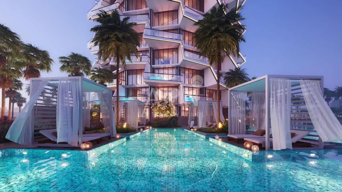Stylish New 1 Bedroom with Private Jacuzzi -Binghatti