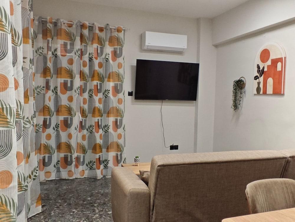 Parea Downtown Apartment Central Spacious 2br