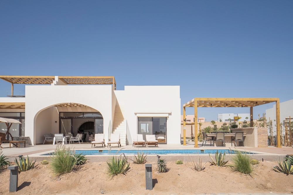 Designer Golf Villa -Pool & Serene Views